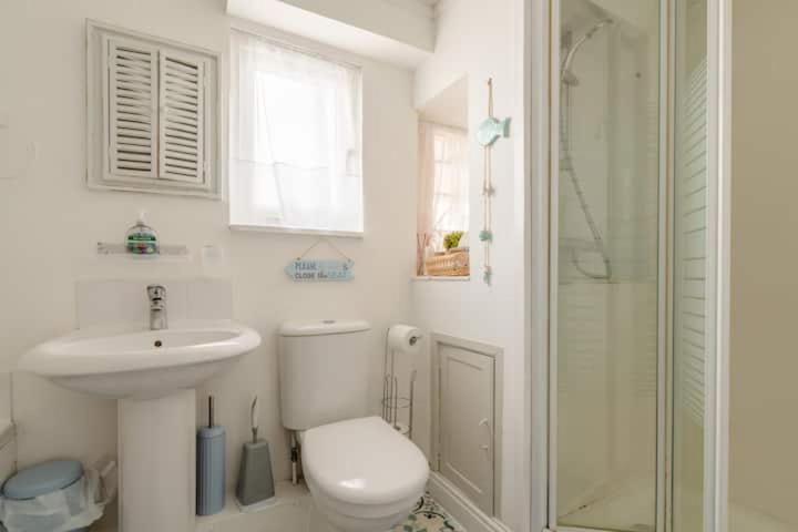 Dog Friendly Cottage 2 Mins To Beach With Hot Tub And Zappi Ev Lessingham 외부 사진