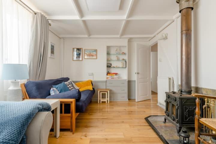Dog Friendly Cottage 2 Mins To Beach With Hot Tub And Zappi Ev Lessingham 외부 사진