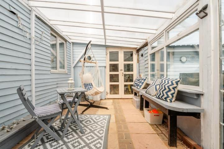 Dog Friendly Cottage 2 Mins To Beach With Hot Tub And Zappi Ev Lessingham 외부 사진
